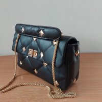 Черна чанта Valentino , снимка 2 - Чанти - 30801247