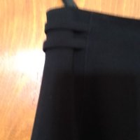 Къса черна ,стилна пола, Gil Bret,размер 8UK., снимка 2 - Поли - 40566554