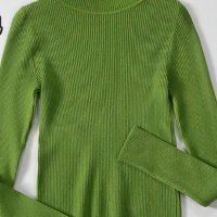Зелена блуза-поло, снимка 1 - Блузи с дълъг ръкав и пуловери - 42747090