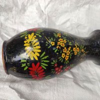 Продавам рисувана керамична ваза, снимка 5 - Вази - 37870652