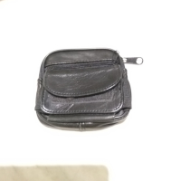 Чанта колан малка естествена кожа 100х90х25мм, снимка 1 - Чанти - 44719837