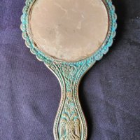 Автентично огледало и пудриера,масивни бронзова изработка., снимка 4 - Антикварни и старинни предмети - 37760157