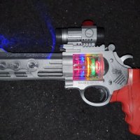 Светещ пистолет с лазер, снимка 2 - Музикални играчки - 30857894