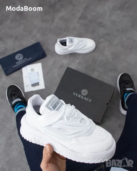 Versace бели мъжки маратонки, снимка 1