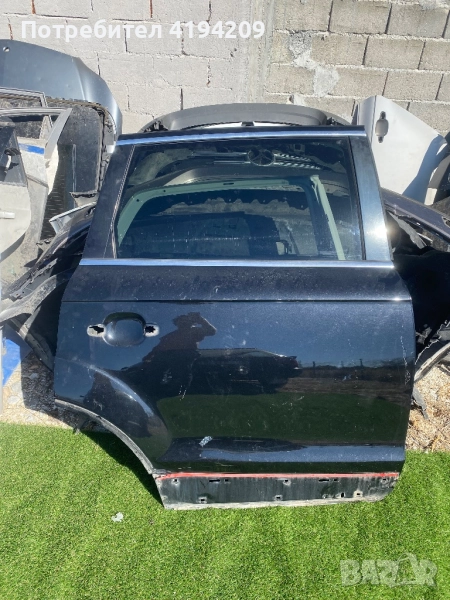 Q7 задна дясна врата 80 лв забележка долна част , снимка 1