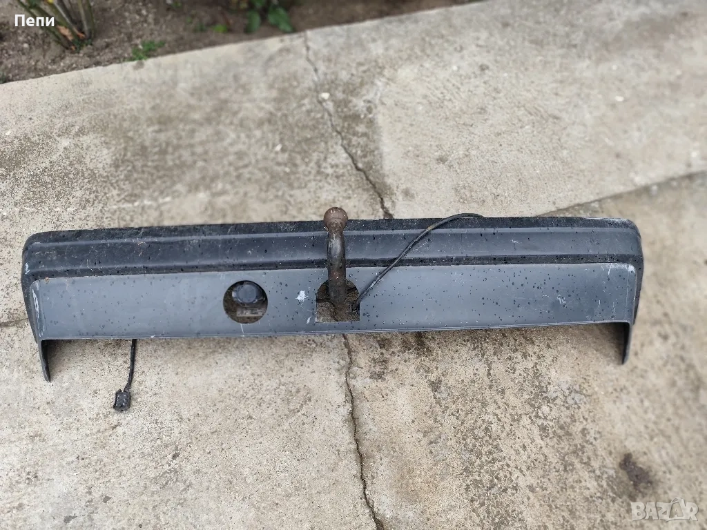 Задна броня с теглич за Мерцедес 190, снимка 1