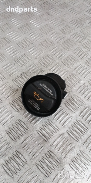 Капачка масло VW Golf 5 1.4i 2005г.	, снимка 1