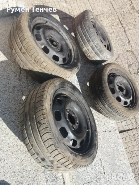 Гуми с джанти ,, Continental '' 195/50/15 .  Джантите са от Мерцедес. 4 бр. Много добро състояние., снимка 1