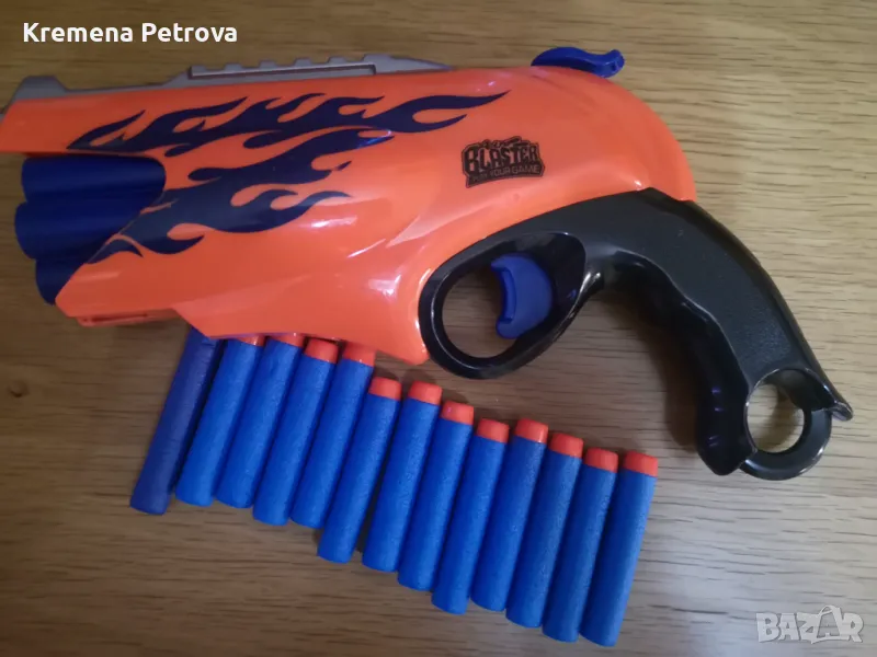 Blaster с 13 броя стрелички, доставка 3.50 лв с БГ Пощи, снимка 1