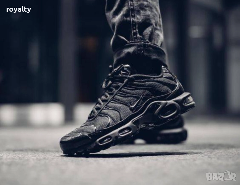 Маратонки Nike Air TNG- Цвят Черно, снимка 1