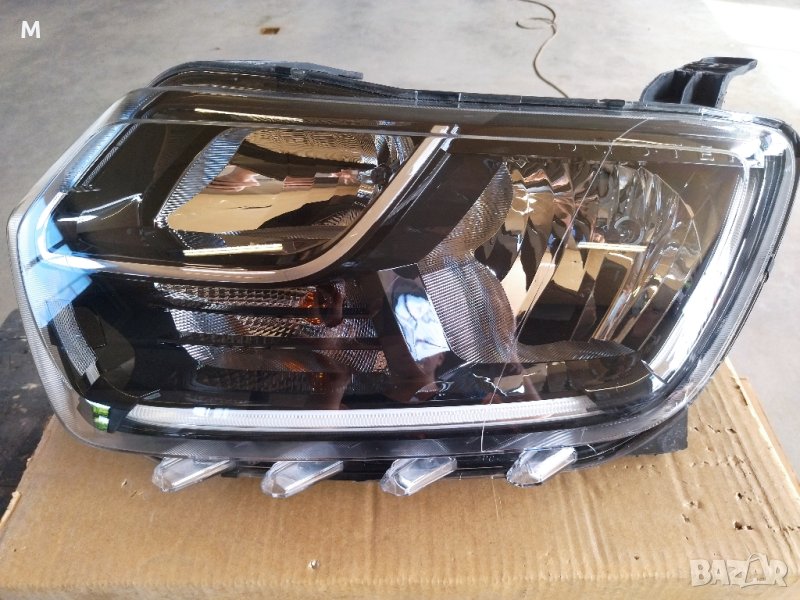 Ляв фар за Dacia Duster 2, снимка 1