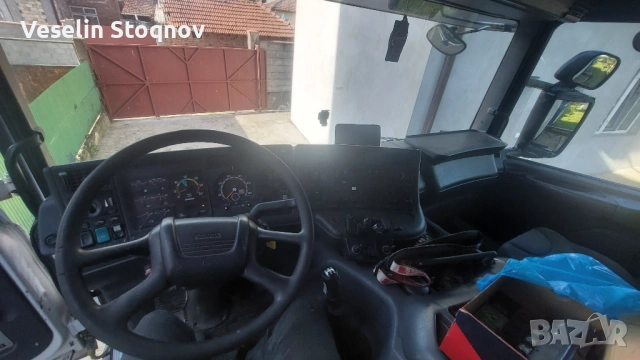 СКАНИЯ МОДЕЛ   П 94 ГБ 4Х2 НА 230 Всички части по него са оригинални и работещи  Кранат е 16 метра Н, снимка 5 - Камиони - 54347962