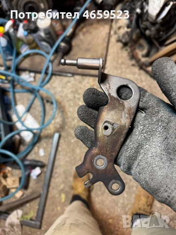 Планка за двигател на Мерцедес Mercedes 2.2Cdi само за 10лв. A6512231641