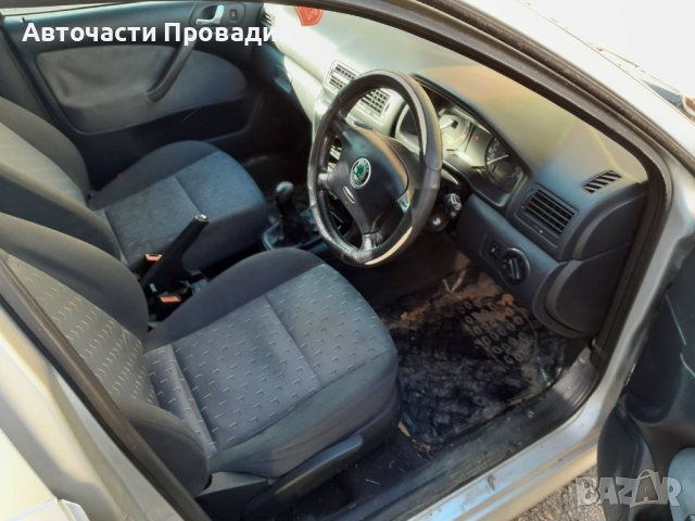 Шкода Октавия 1,6 i, 2004 г на части, снимка 10 - Автомобили и джипове - 39611227