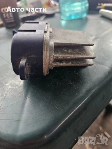 Резистор за отопление Renault Laguna  1.0 120 к.с 52485218, снимка 2 - Части - 50924200