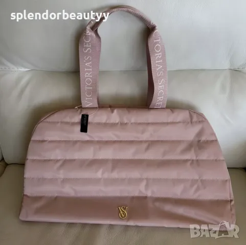 Лимитирана колекция чанта Victoria’s Secret Quilted Duffle Bag, снимка 5 - Чанти - 48202556