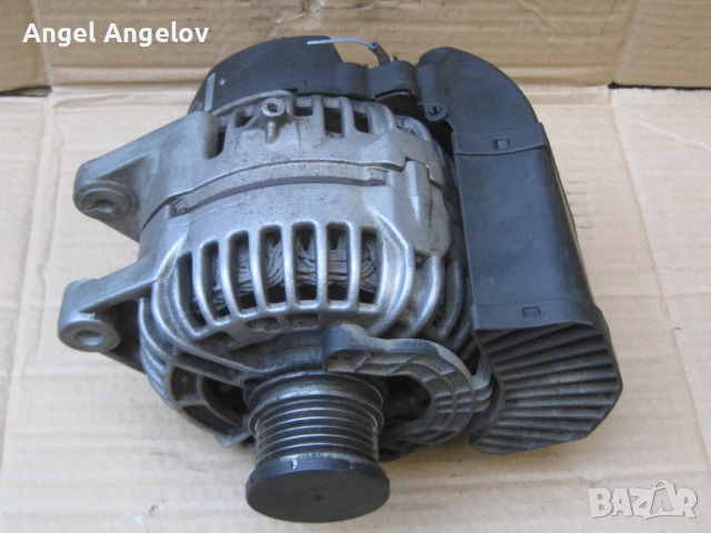 Динамо за Opel Vectra Signum 3.0 CDTi  0124525046 BOSCH 13125525 Алтернатор 14v-140А,-177к.с. (2003-, снимка 1