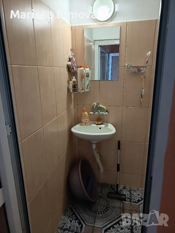 Продавам къща в село Козарско, снимка 8 - Къщи - 54255269