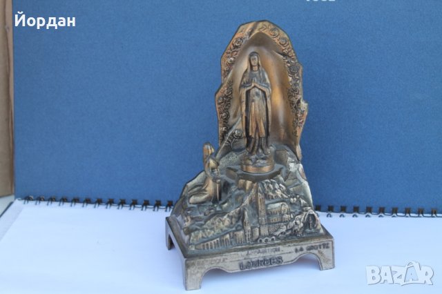 Музикална фигура с латерна 