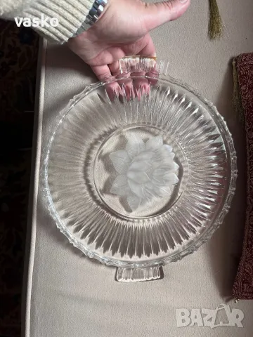 Кристален поднос за торта, снимка 3 - Чинии - 49342169