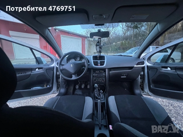 Peugeot 207 1.4 HDI, снимка 8 - Автомобили и джипове - 53886069