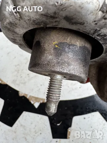 тампон двигател за Опел 39 GM, снимка 5 - Части - 48303687