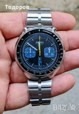 Vintage Seiko Bullhead 6138 automatic chronograph 