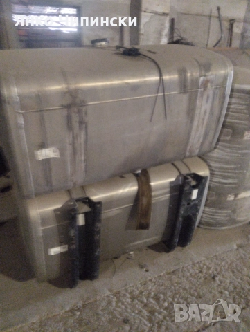 Резервоари за манове и Волво , снимка 2 - Аксесоари и консумативи - 51668244