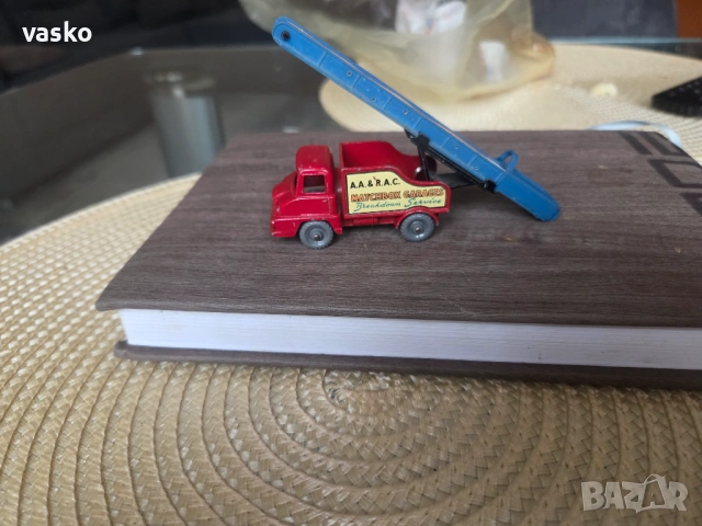 Английски мачбокс от първите, снимка 2 - Колекции - 53922829