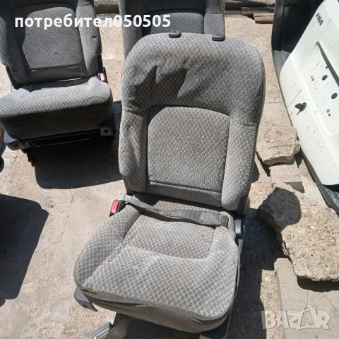 Седалки от Хюндаи Траджеб 2004г/2000 Tdi, снимка 3 - Автомобили и джипове - 50894820