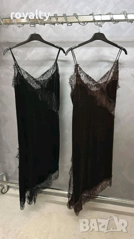 Рокля Кадифе с Дантела 