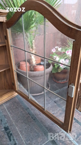 Ъглова стенна витрина масив, снимка 5 - Секции и витрини - 54262530