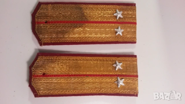 Стара военна униформа, куртка, с още 2 пагона и 1 ръкавица, снимка 11 - Антикварни и старинни предмети - 54193428