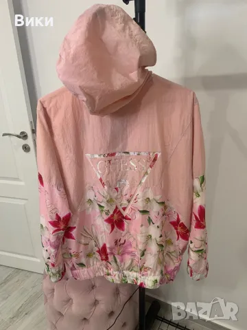 Guess ветровка размер S-M, снимка 16 - Спортни екипи - 48702185