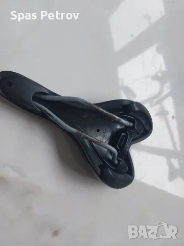 каска и седалка , снимка 6 - Части за велосипеди - 49685820