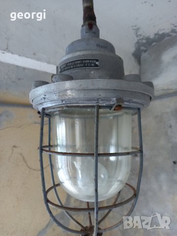 индустриална искрозащитена лампа, снимка 1 - Настолни лампи - 42516582
