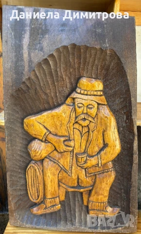 Декорация за стена, дърворезба