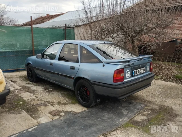 Продавам Опел Вектра А 1.8 бензин , снимка 3 - Автомобили и джипове - 56169294