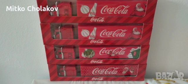 Продавам комплект коледни камиончета Кока Кола