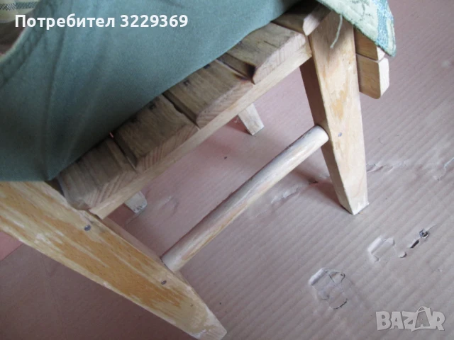 Малък стол дървен, снимка 4 - Столове - 50920445