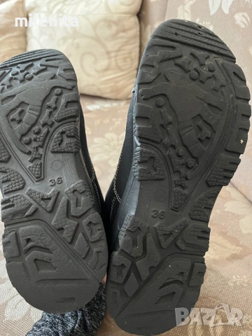 Страхотни топли детски боти Bata 36 номер и подарък, снимка 8 - Детски боти и ботуши - 54067537