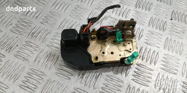 Брава врата Chrysler 300M 1998г.(задна дясна)	