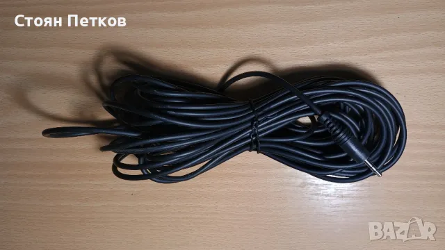 10 метра кабел с вход 3.5мм жак и изход 3,5мм жак