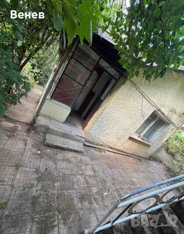 Продавам къща в гр Радомир. На 35км.от София, снимка 7 - Къщи - 28996991