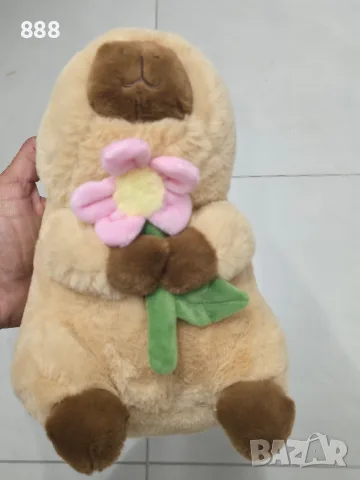 плюшени играчки капибара катеричка и ягодка