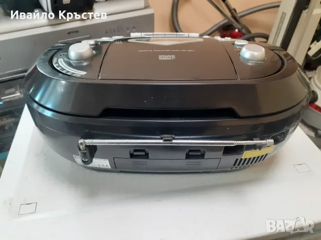 Продавам радио касетофон с флашка, снимка 2 - Радиокасетофони, транзистори - 56160583