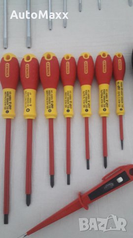 Пълен комплект отвертки STANLEY-France, снимка 2 - Отвертки - 35439545