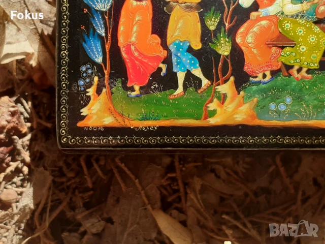 Уникална руска лакова кутия ръчно рисувана сцена от приказка, снимка 3 - Антикварни и старинни предмети - 51301412