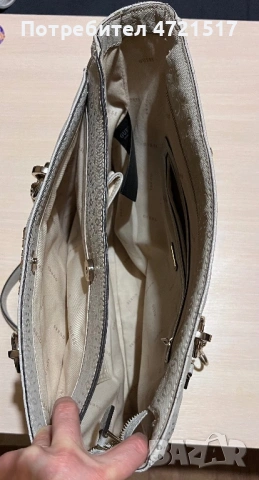 Дамска чанта   GUESS, снимка 7 - Чанти - 53311078