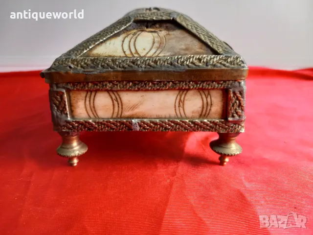 19 Век Старинна Кутия за Бижута Камилска Кост и Месинг, снимка 5 - Антикварни и старинни предмети - 49021429